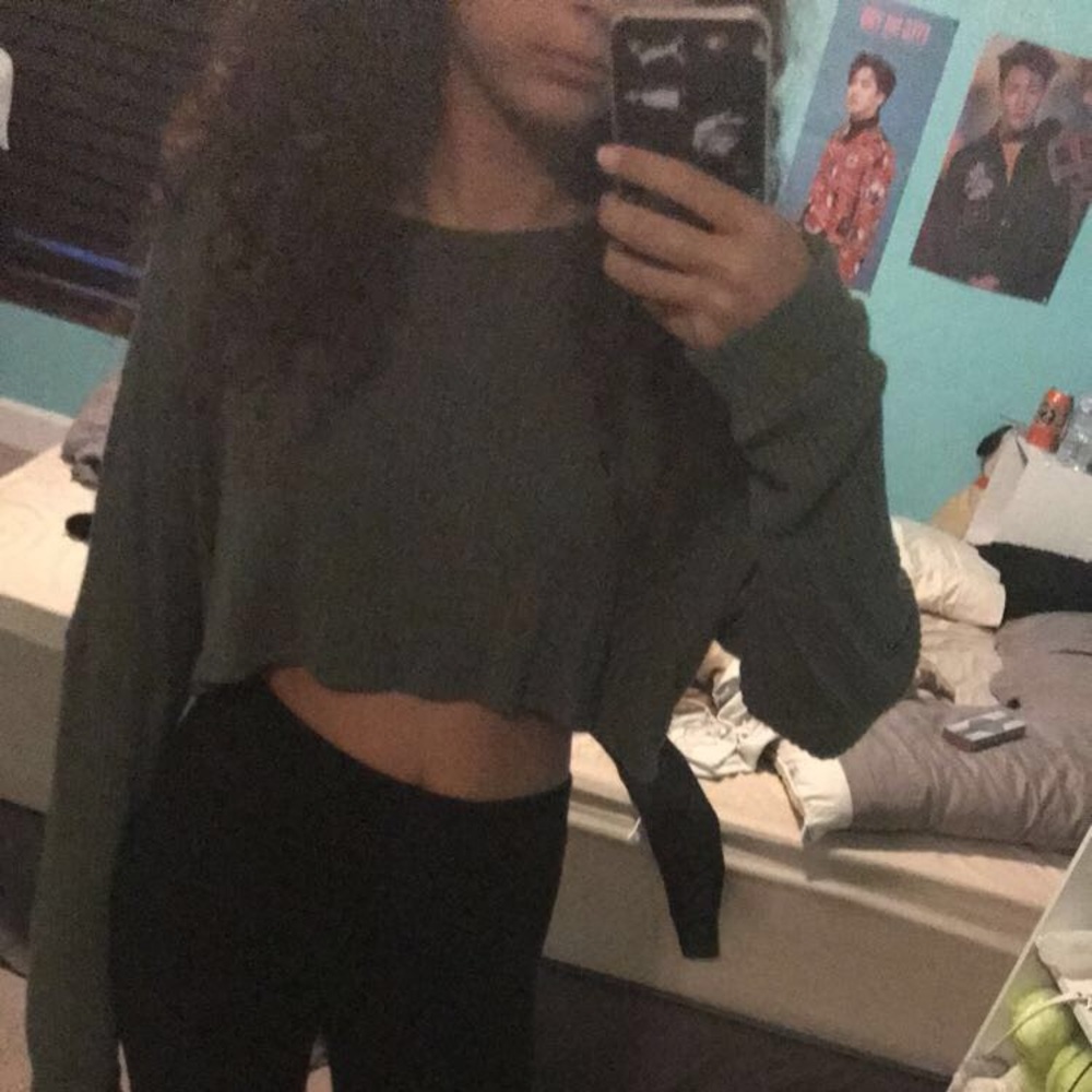 Charlotte Russe green crop top